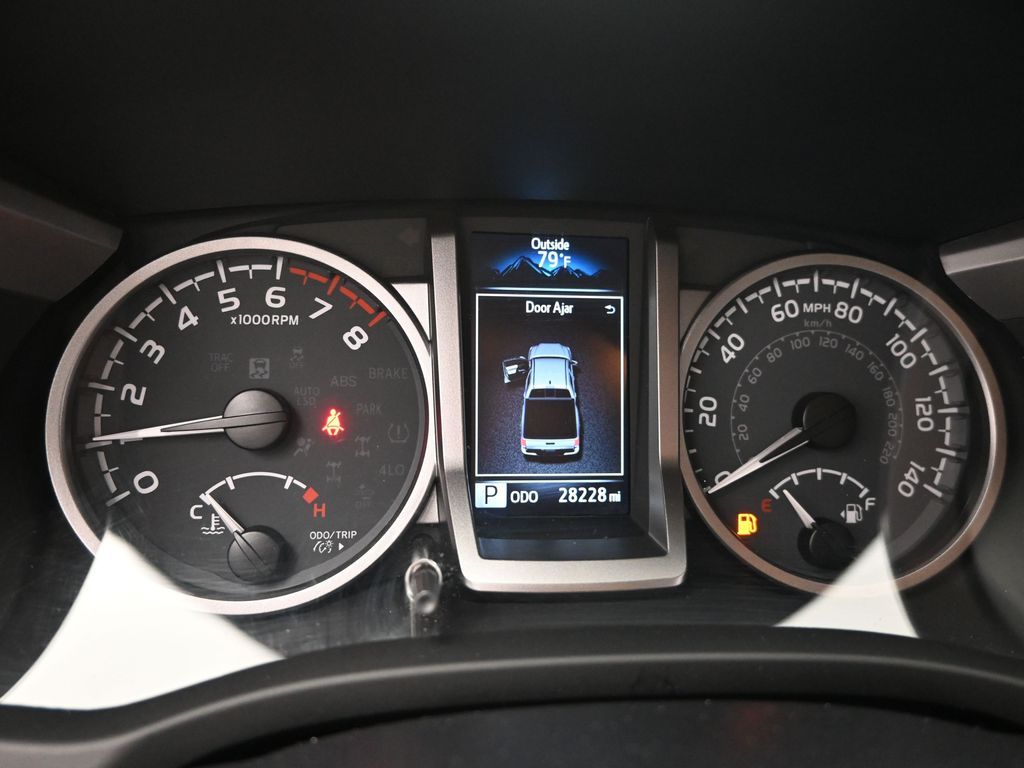 2022 Toyota Tacoma SR5 V6