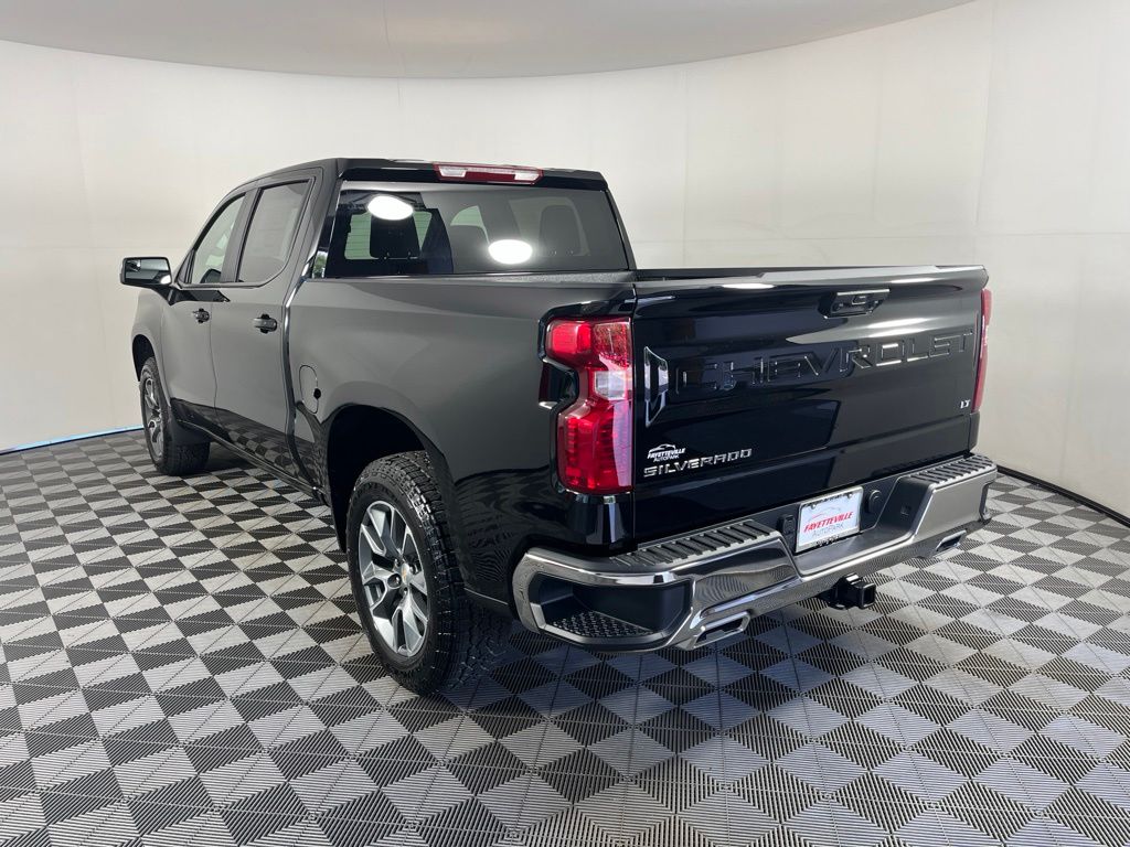 Thumbnail: 2026 Chevrolet Silverado 1500 - 3