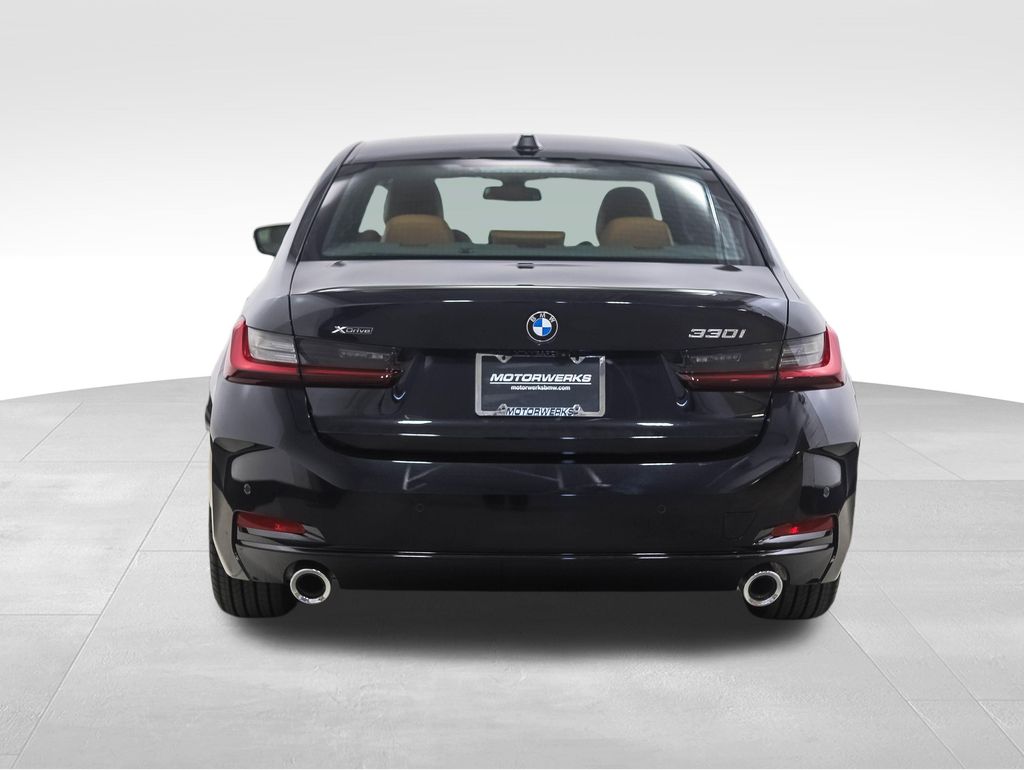 Thumbnail: 2023 BMW 3 Series - 4