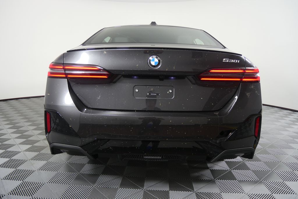2026 BMW 5 Series 530i 4