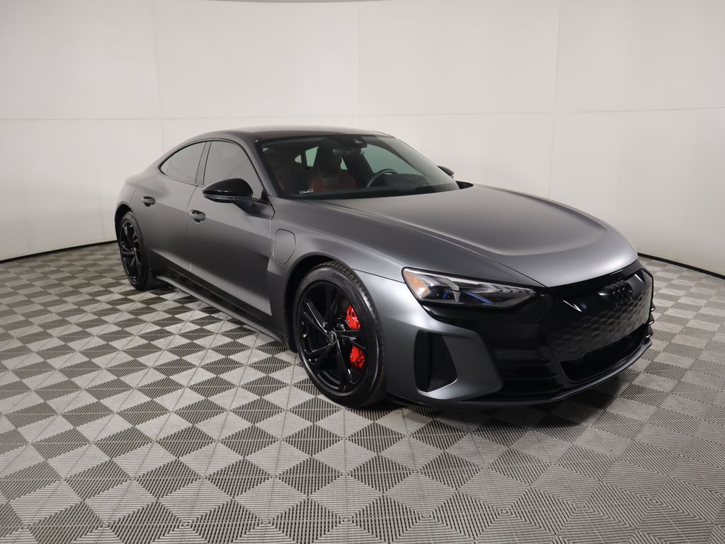 Thumbnail: 2023 Audi e-tron GT - 3