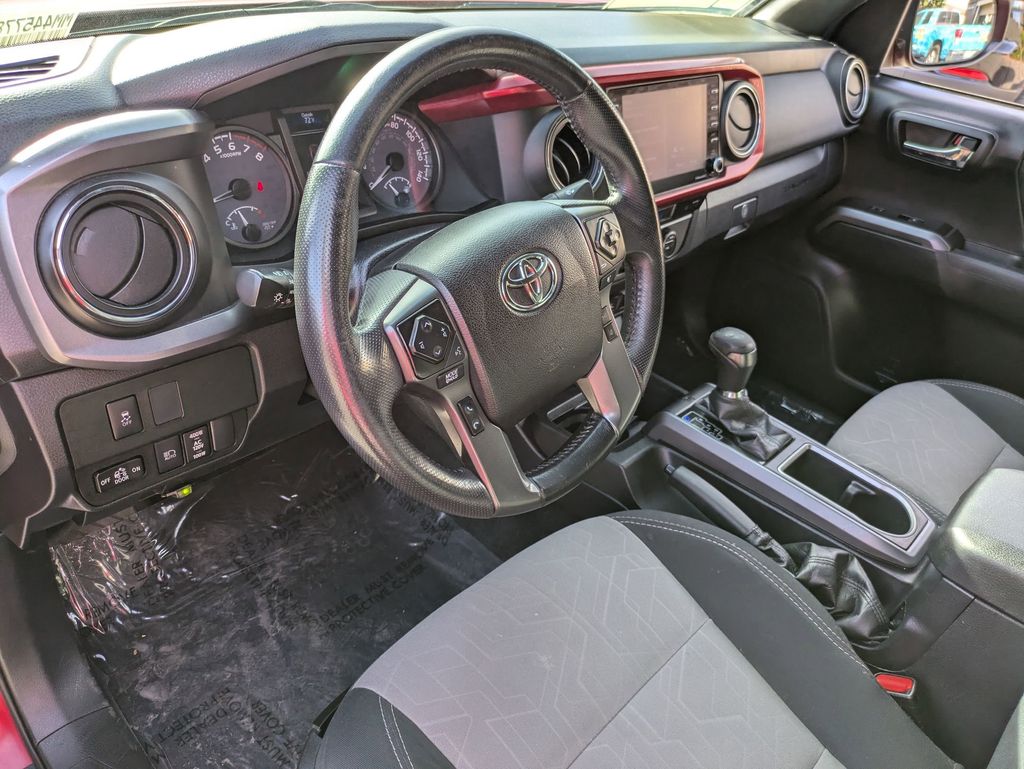 2021 Toyota Tacoma TRD Sport 10