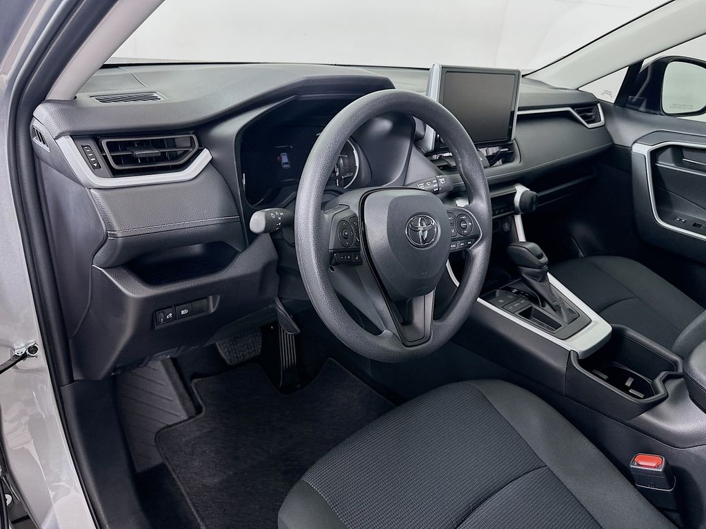 Thumbnail: 2025 Toyota RAV4 - 9