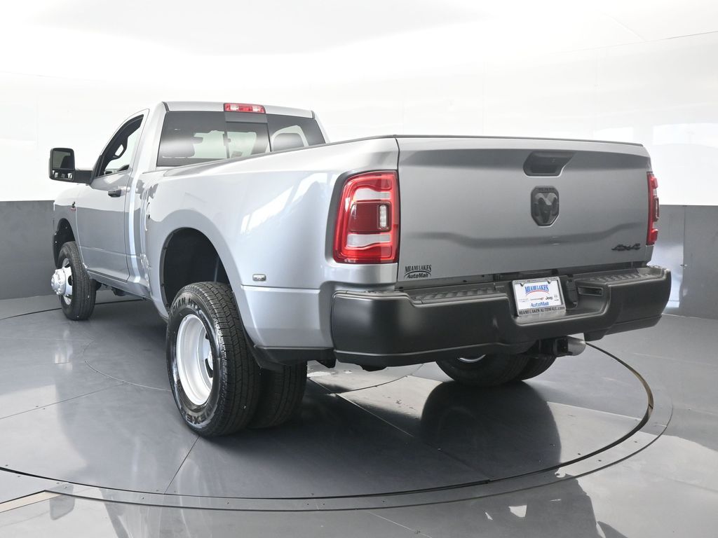Used 2024 Billet Silver Metallic Clearcoat Ram Tradesman image 4