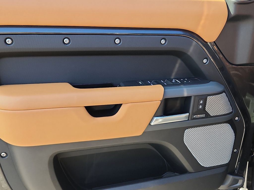 Thumbnail: 2024 Land Rover Defender - 13