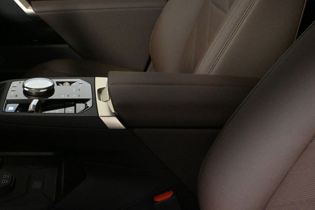 Thumbnail: 2026 BMW iX - 24