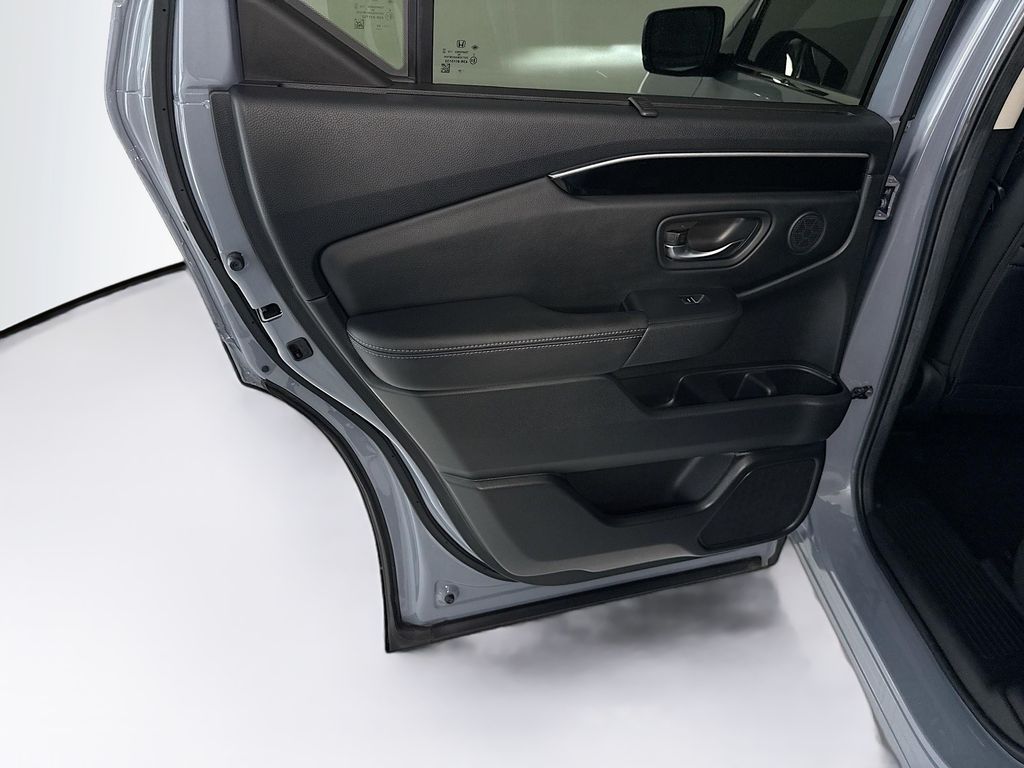 Thumbnail: 2025 Honda Pilot - 27