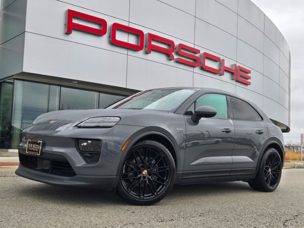 2025 Porsche Macan AWD