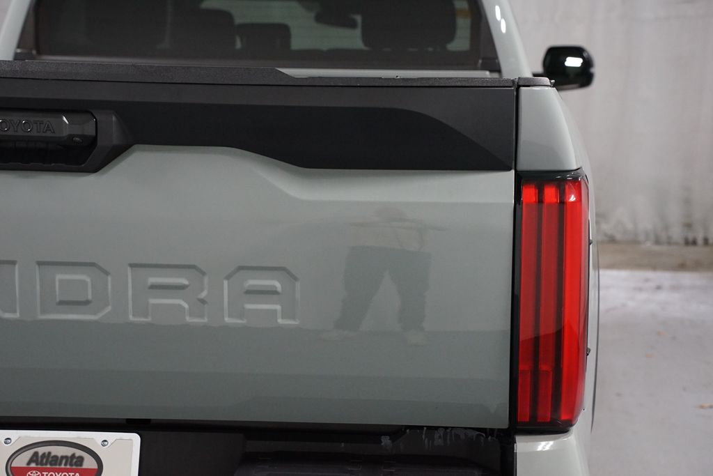 Thumbnail: 2024 Toyota Tundra - 10