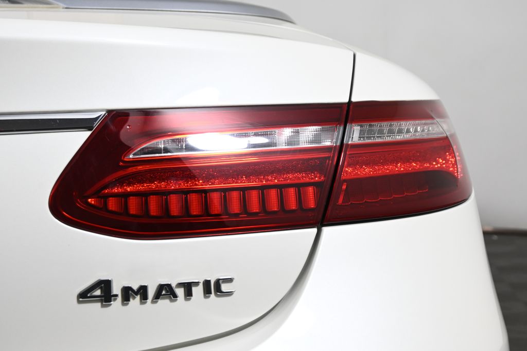 Thumbnail: 2020 Mercedes-Benz E-Class - 21