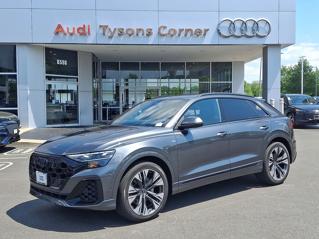 Thumbnail: 2026 Audi Q8 - 1