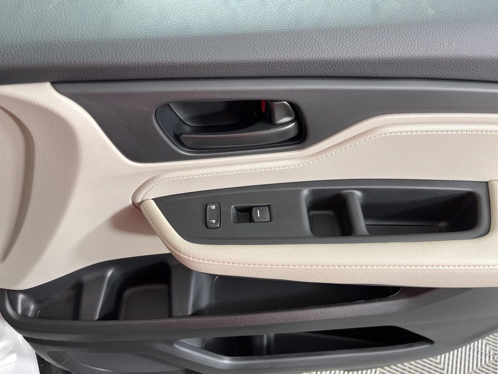 2025 Honda Odyssey EX-L 11