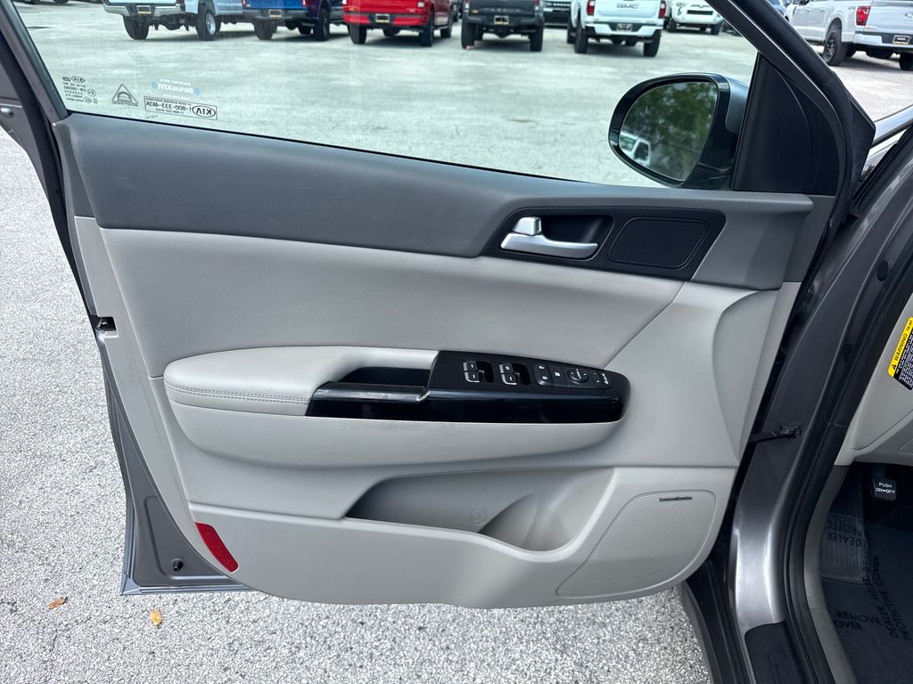 Certified Used 2018 Silver Kia EX image 14