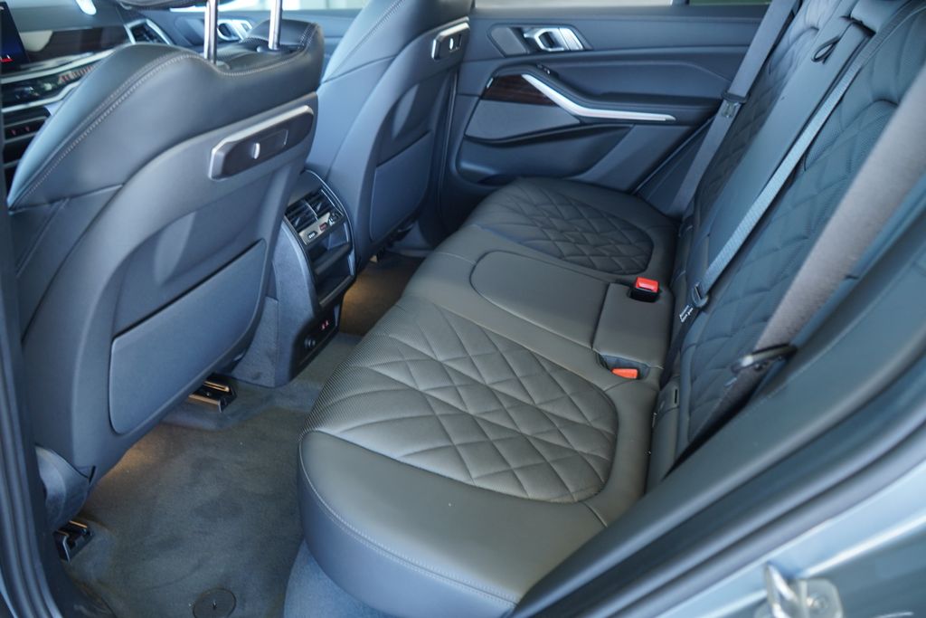 Thumbnail: 2026 BMW X5 - 20