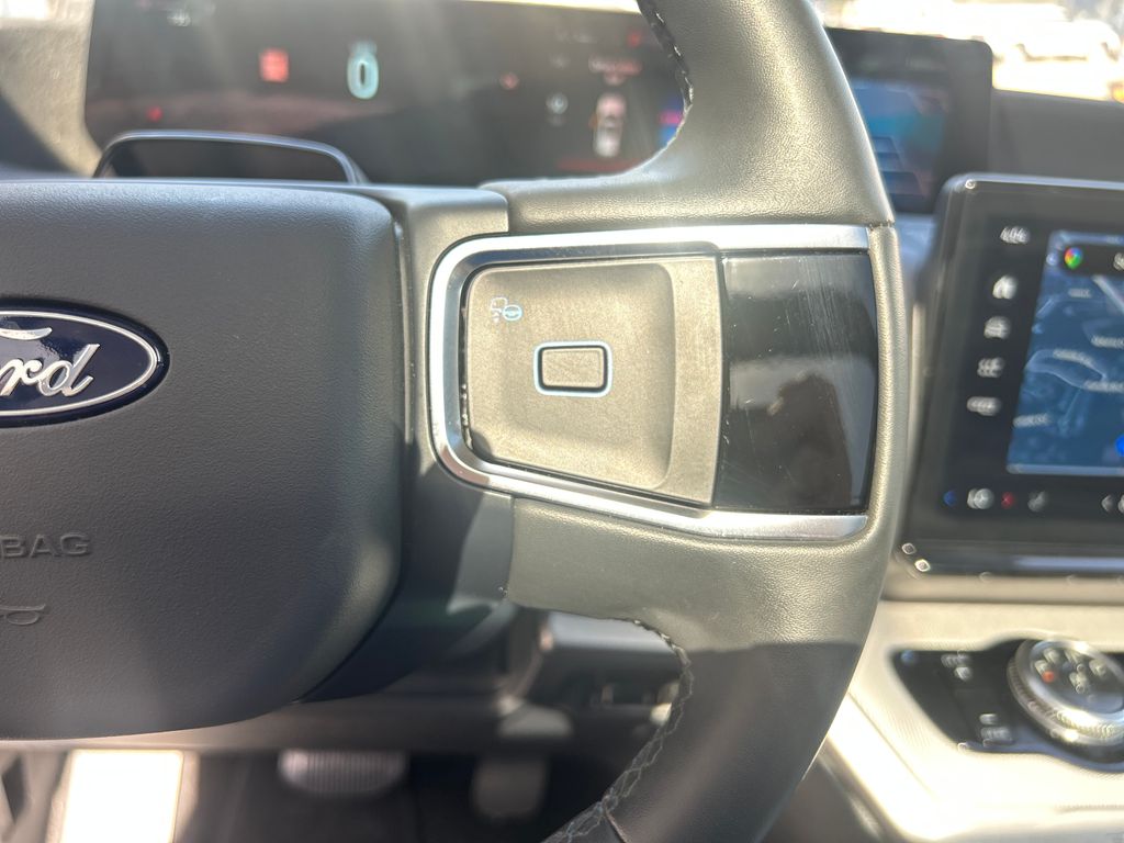 Used 2025 Gray Ford Active image 21