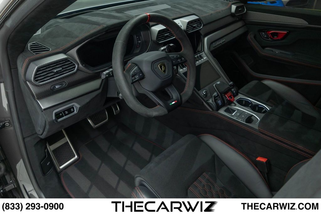 2023 Lamborghini Urus