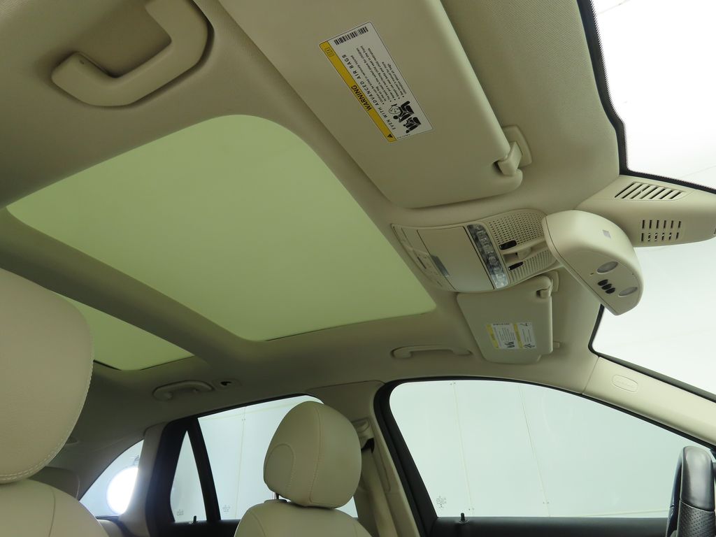 Thumbnail: 2019 Mercedes-Benz GLC - 18