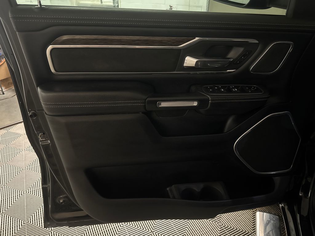 Used 2019 Black Ram Laramie image 16