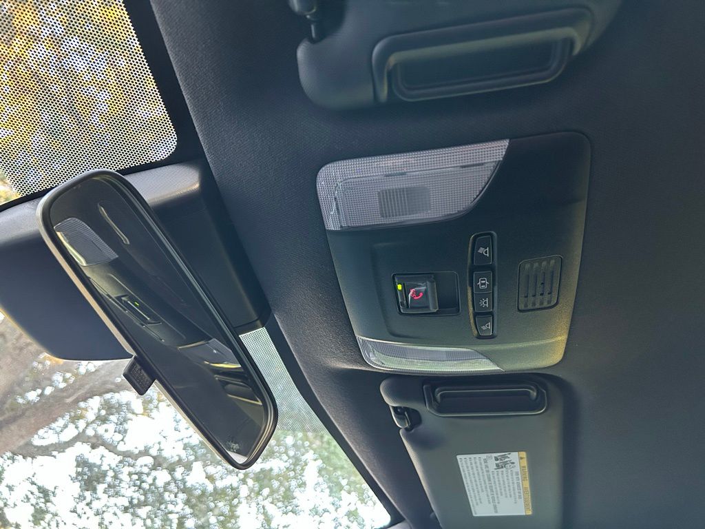 Thumbnail: 2022 Toyota Corolla - 26