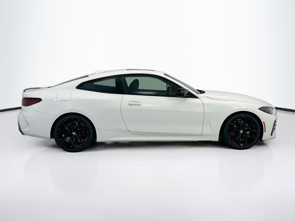 Thumbnail: 2027 BMW 4 Series - 4