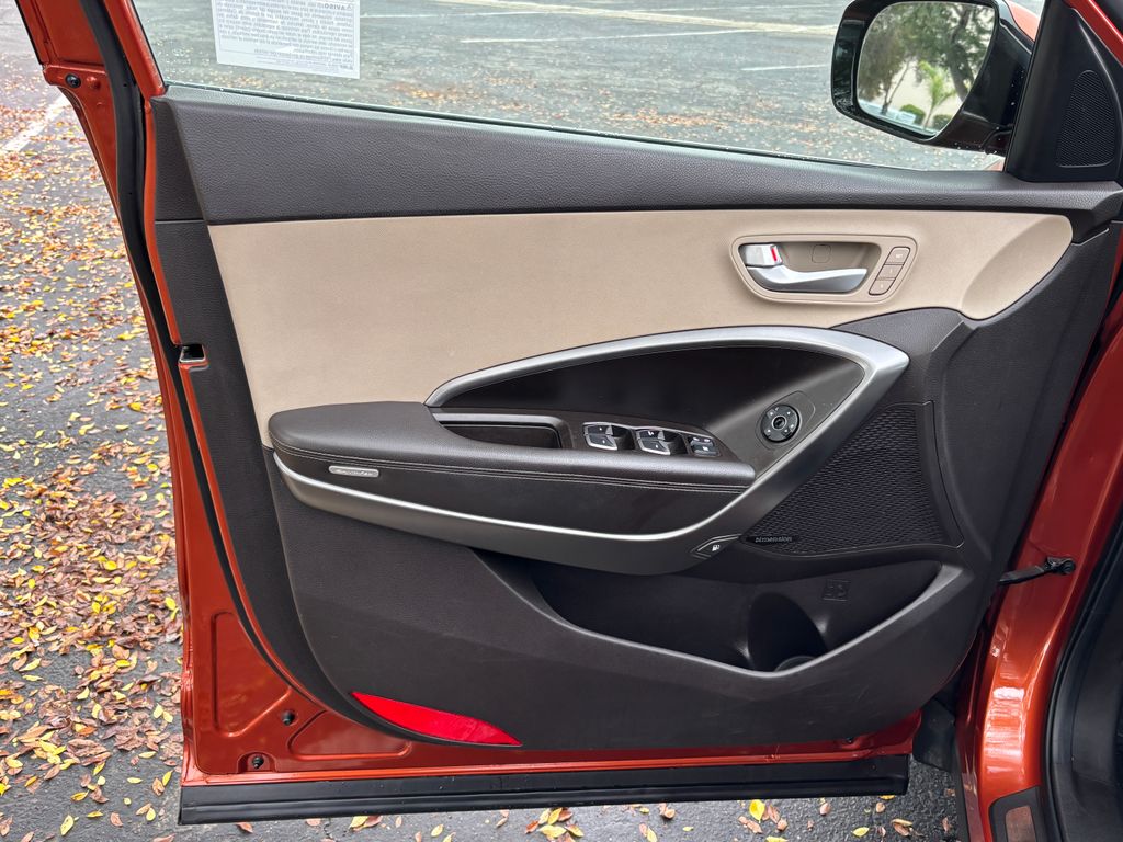 Thumbnail: 2014 Hyundai Santa Fe - 26