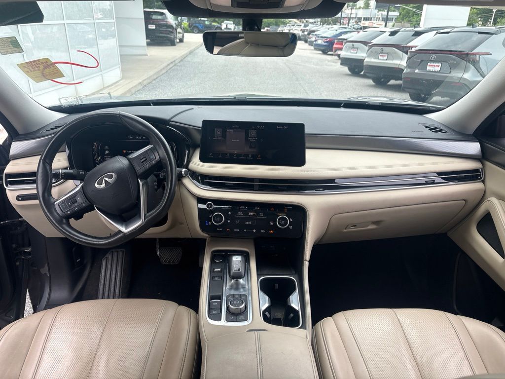 Used 2023 Gray INFINITI LUXE image 12