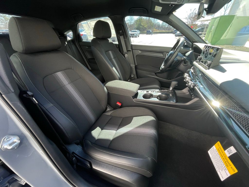 2025 Honda Civic Sport 29