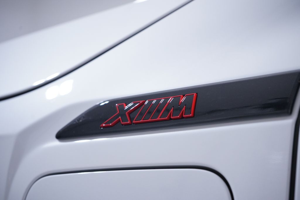 Thumbnail: 2026 BMW XM - 7