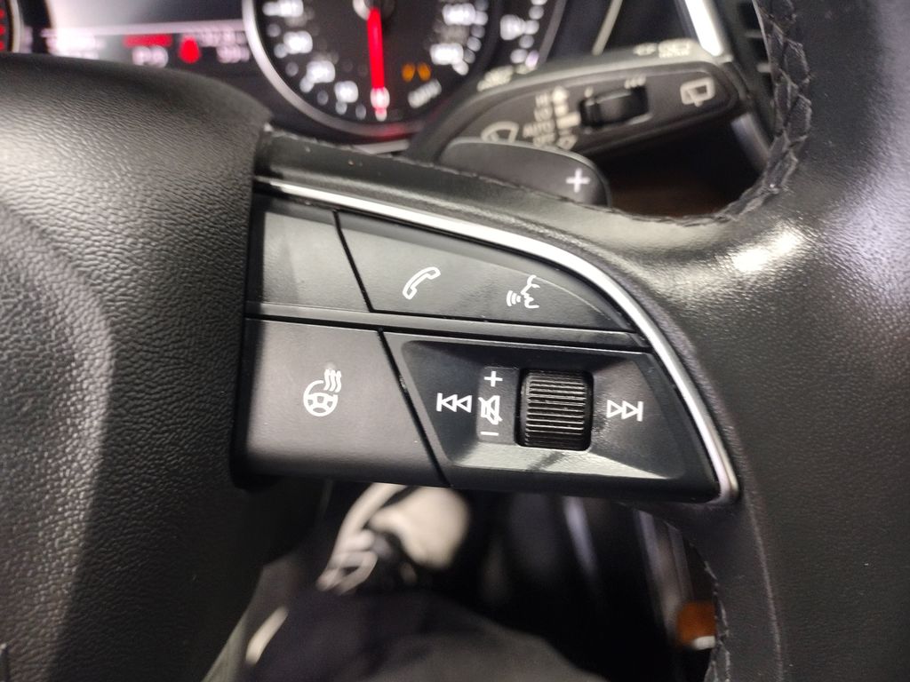 2022 Audi Q5 45 S line Premium
