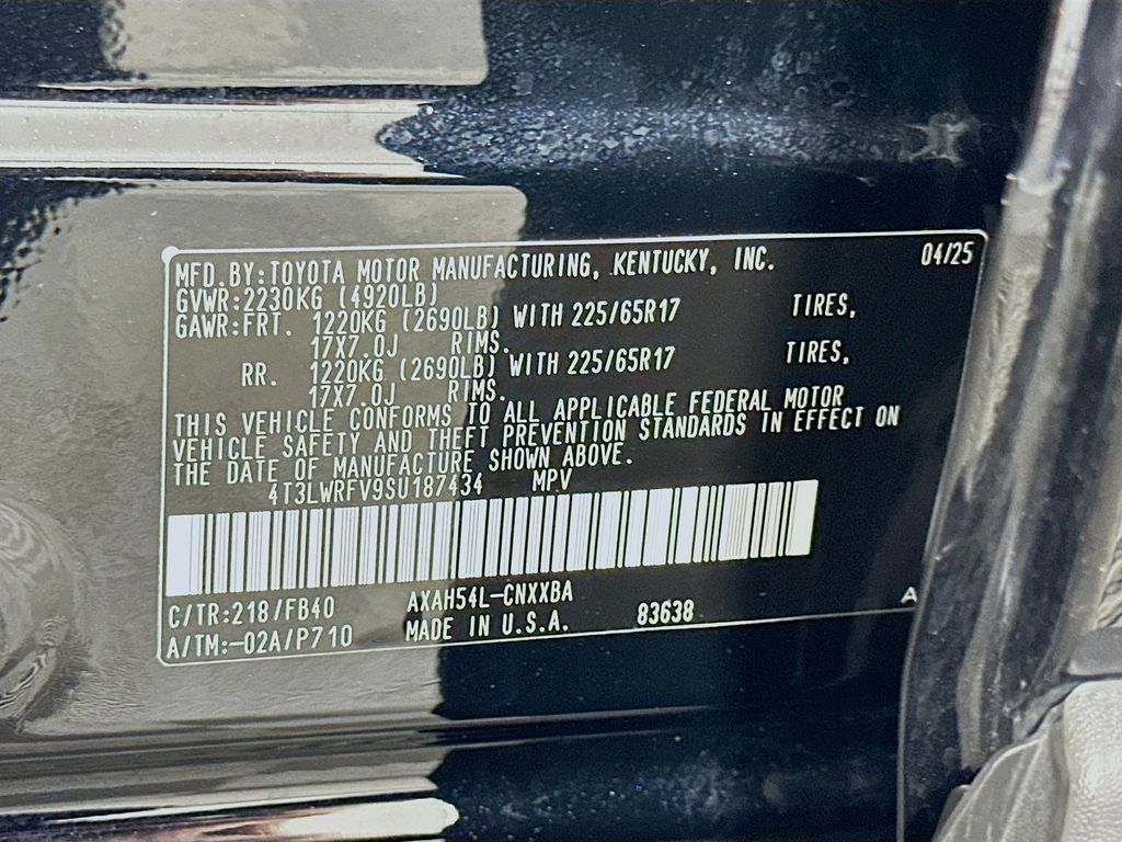 Thumbnail: 2025 Toyota RAV4 - 31