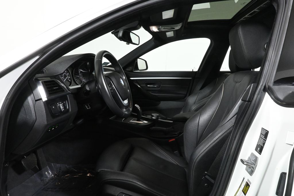 Thumbnail: 2020 BMW 4 Series - 3