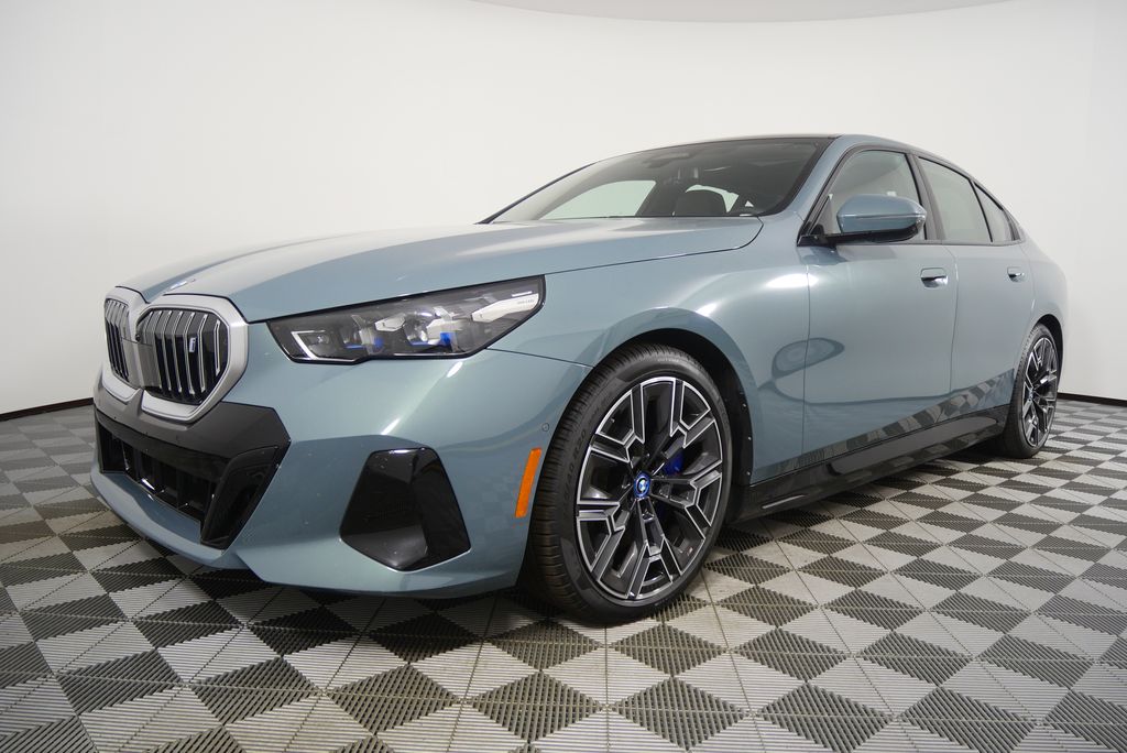 Thumbnail: 2025 BMW i5 - 8