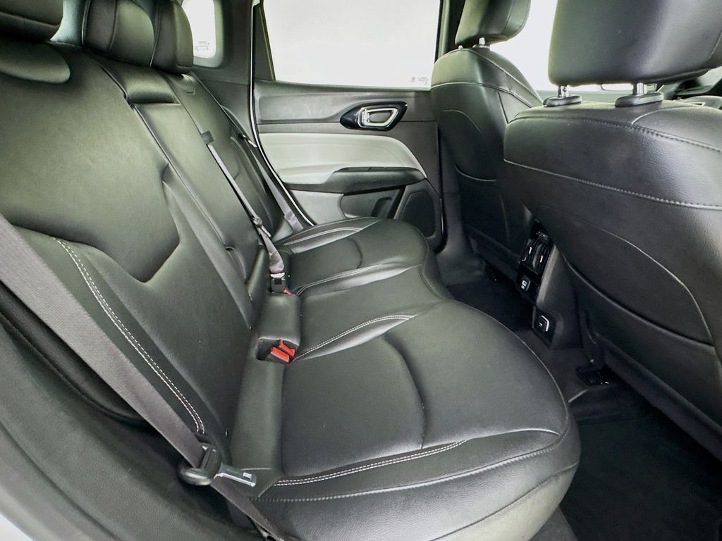 Used Car 2025 Jeep Compass  Limited For Sale Under $25,000 In Austin, Texas