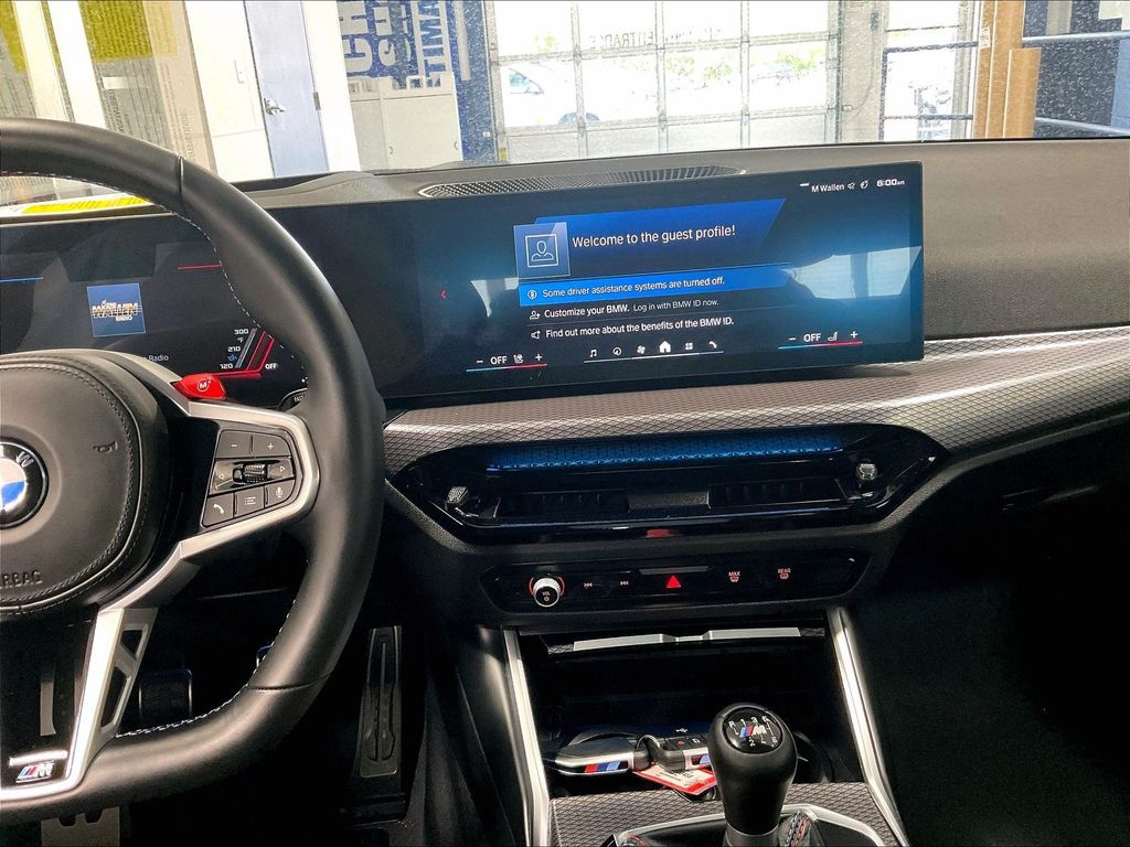 2025 BMW M2 — photo 18