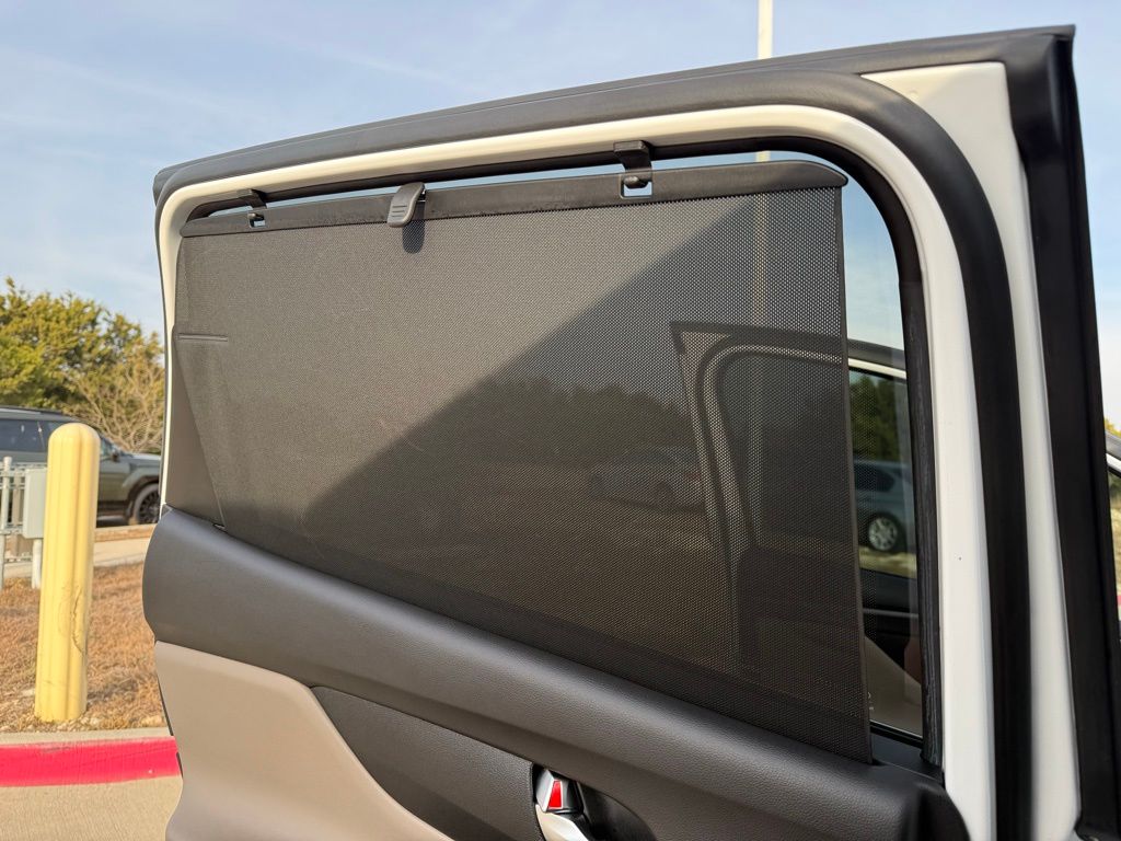 Thumbnail: 2023 Hyundai Santa Fe - 24