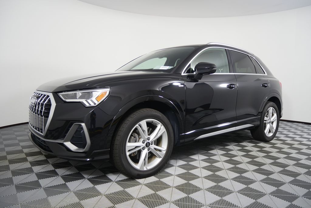 Thumbnail: 2022 Audi Q3 - 8