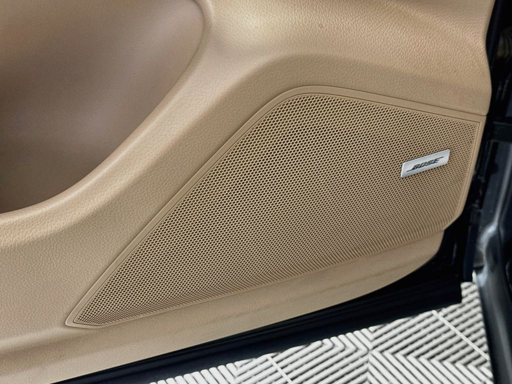 Thumbnail: 2021 Porsche Cayenne - 19