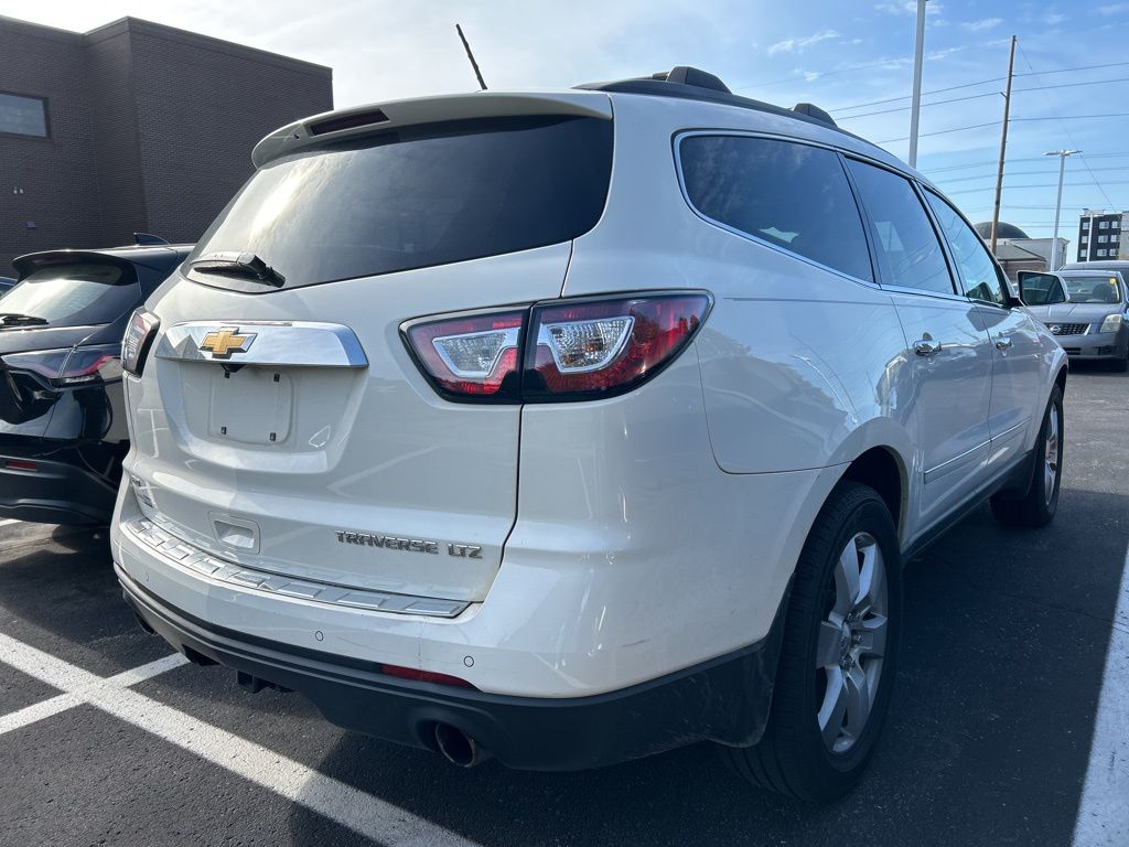 2014 Chevrolet Traverse LTZ 3