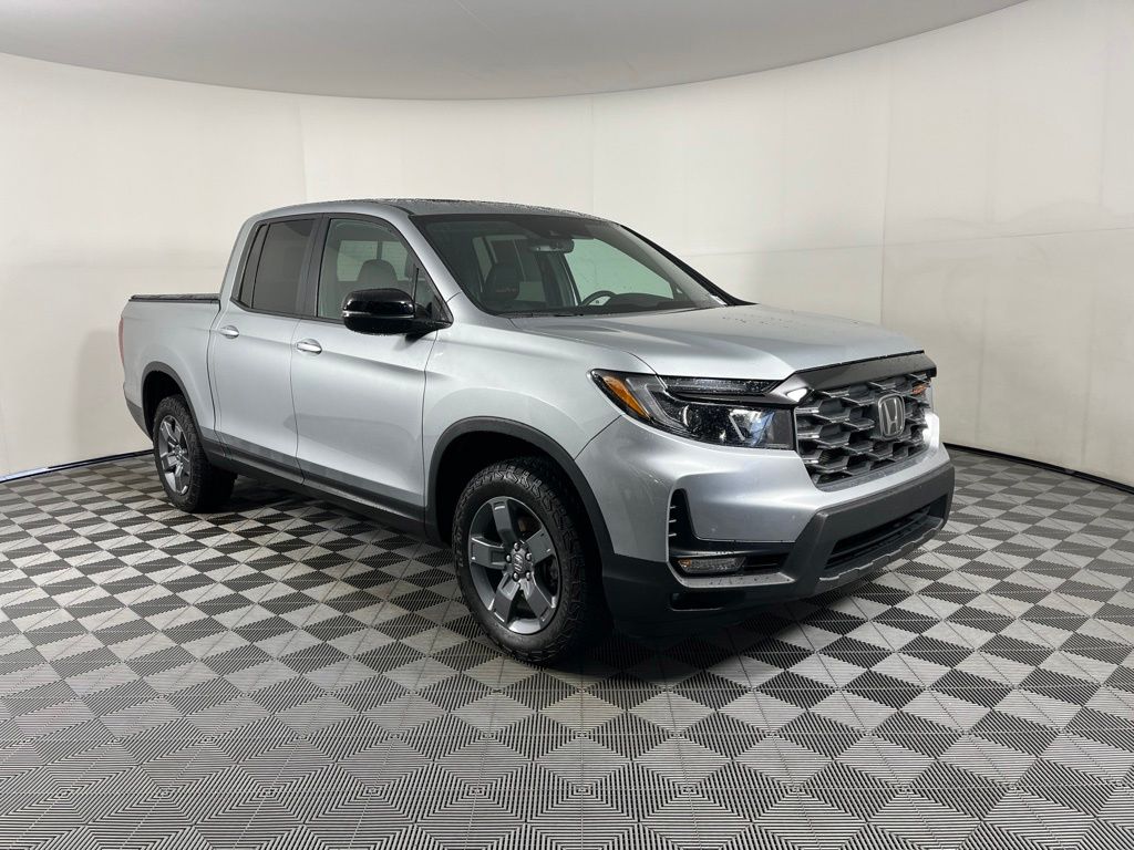 Thumbnail: 2025 Honda Ridgeline - 6