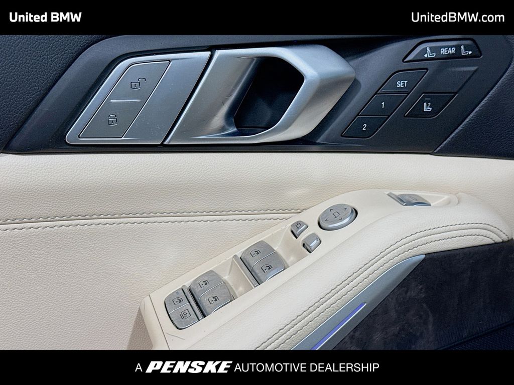 Thumbnail: 2021 BMW X7 - 3