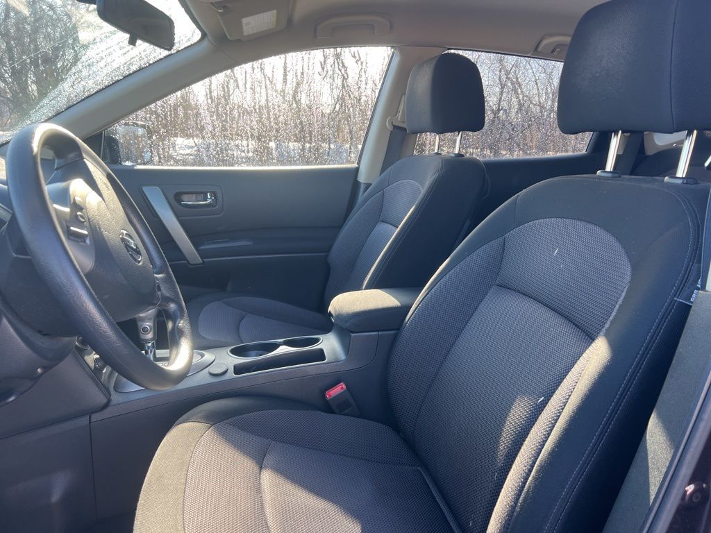 Used 2011 Nissan Rogue SV with VIN JN8AS5MV6BW295420 for sale in Milwaukee, WI