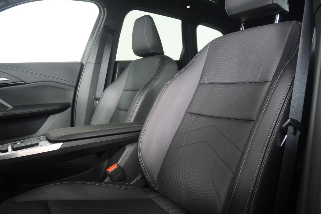Thumbnail: 2026 BMW X1 - 10