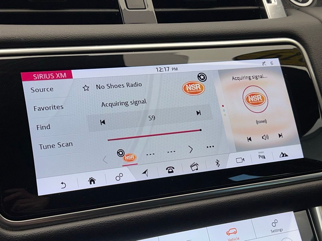 Thumbnail: 2019 Land Rover Range Rover Sport - 17