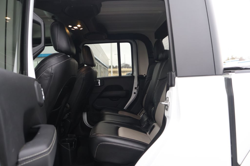 Thumbnail: 2020 Jeep Gladiator - 29