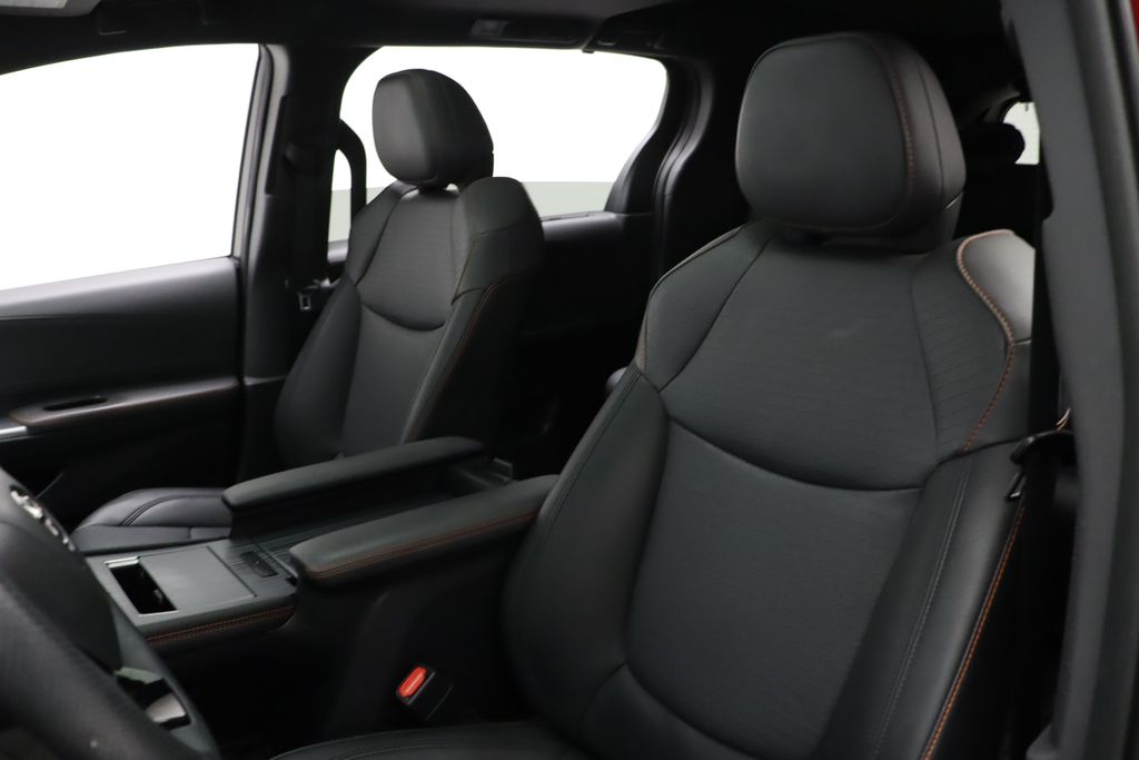 2022 Toyota Sienna XSE 13