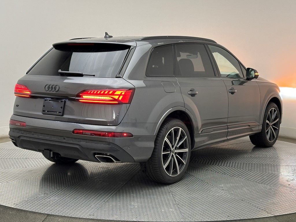 2025 Audi Q7  5