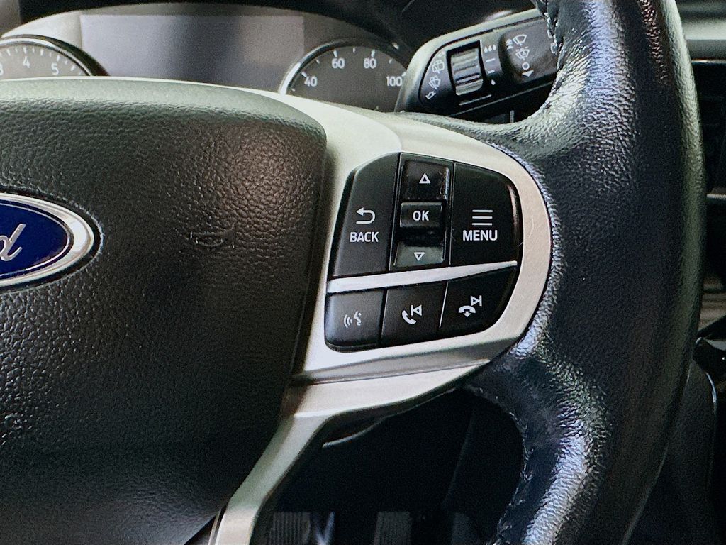 FordExplorer26