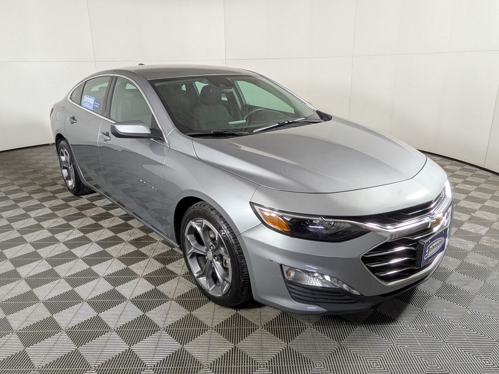 View vehicle photo 5