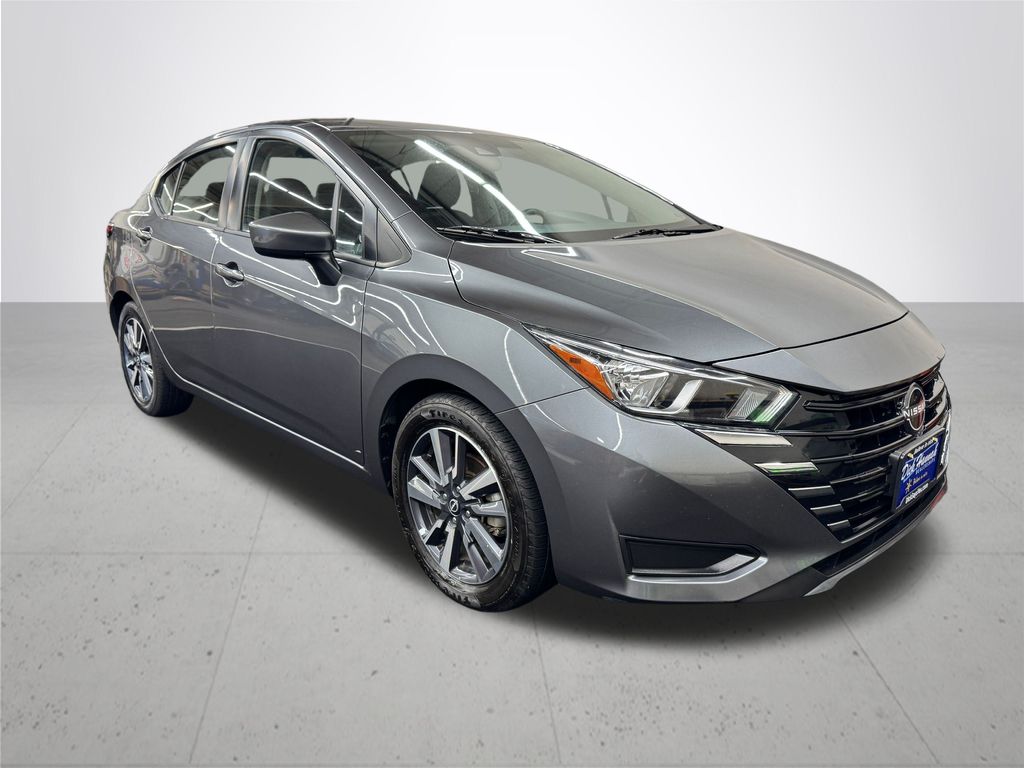 2023 Nissan Versa 1.6 SV
