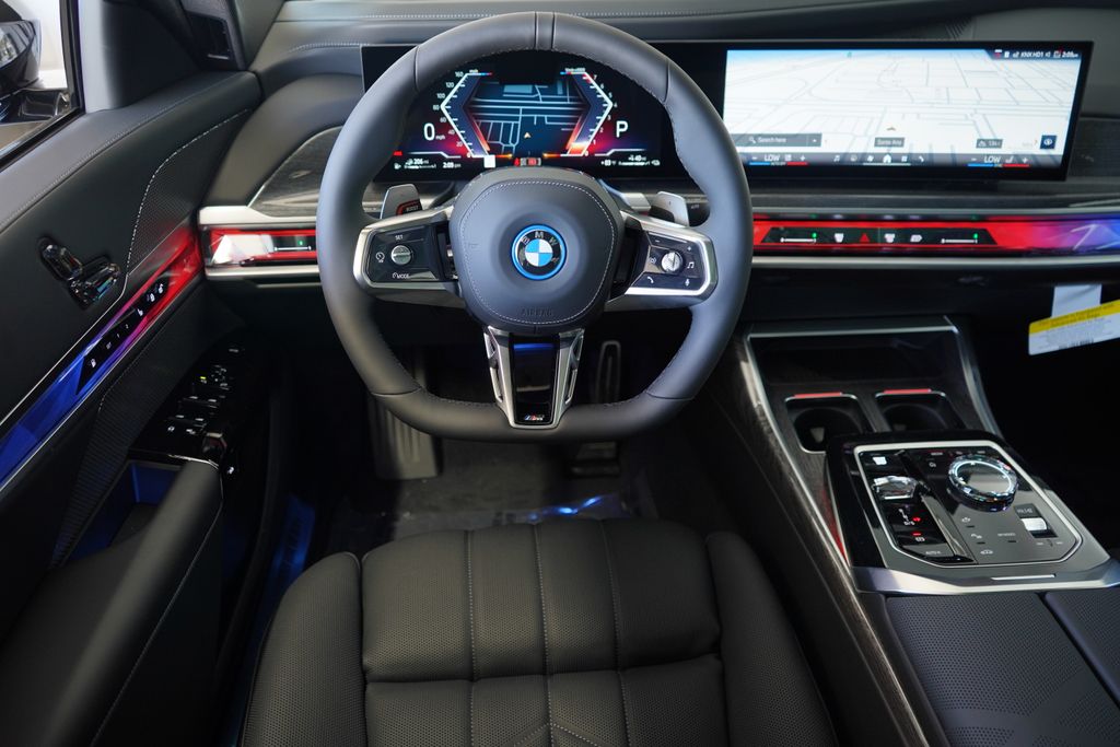 Thumbnail: 2026 BMW 7 Series - 17